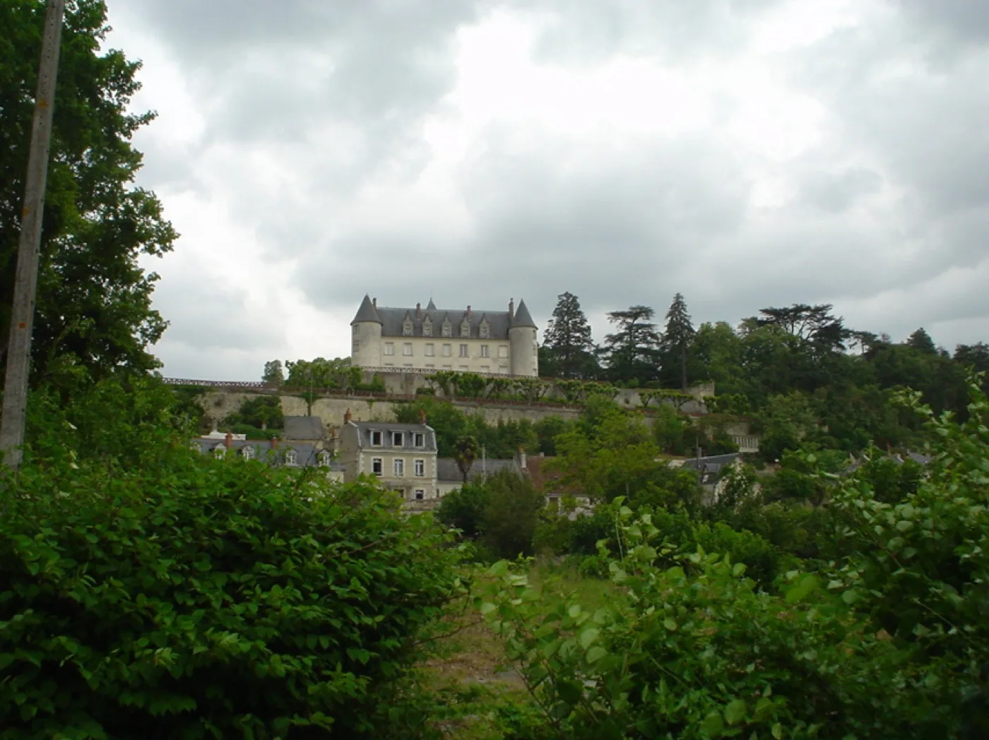 Vue de Vouvray depuis les abords du coteau